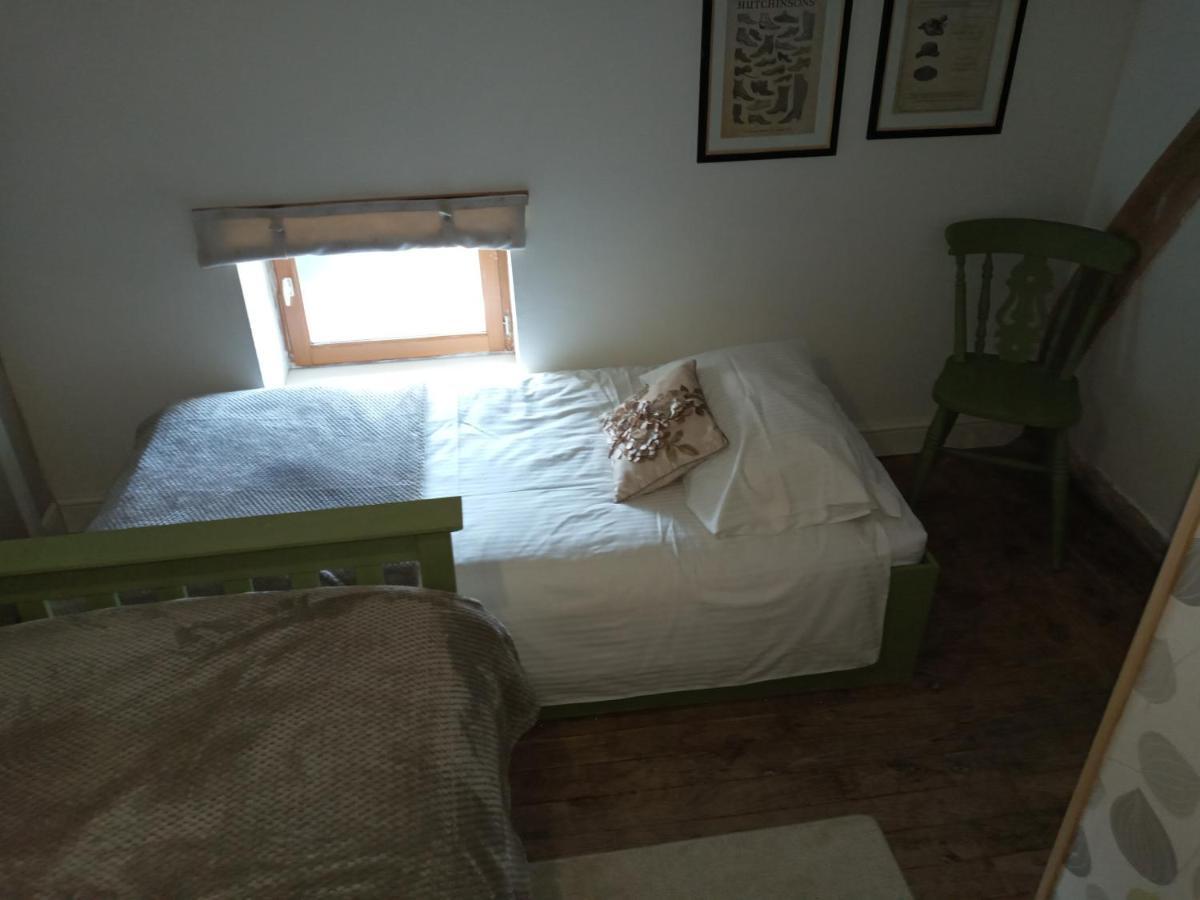 Saint-Martial-sur-Isop Chez Gondat Chambre D'Hotes מראה חיצוני תמונה