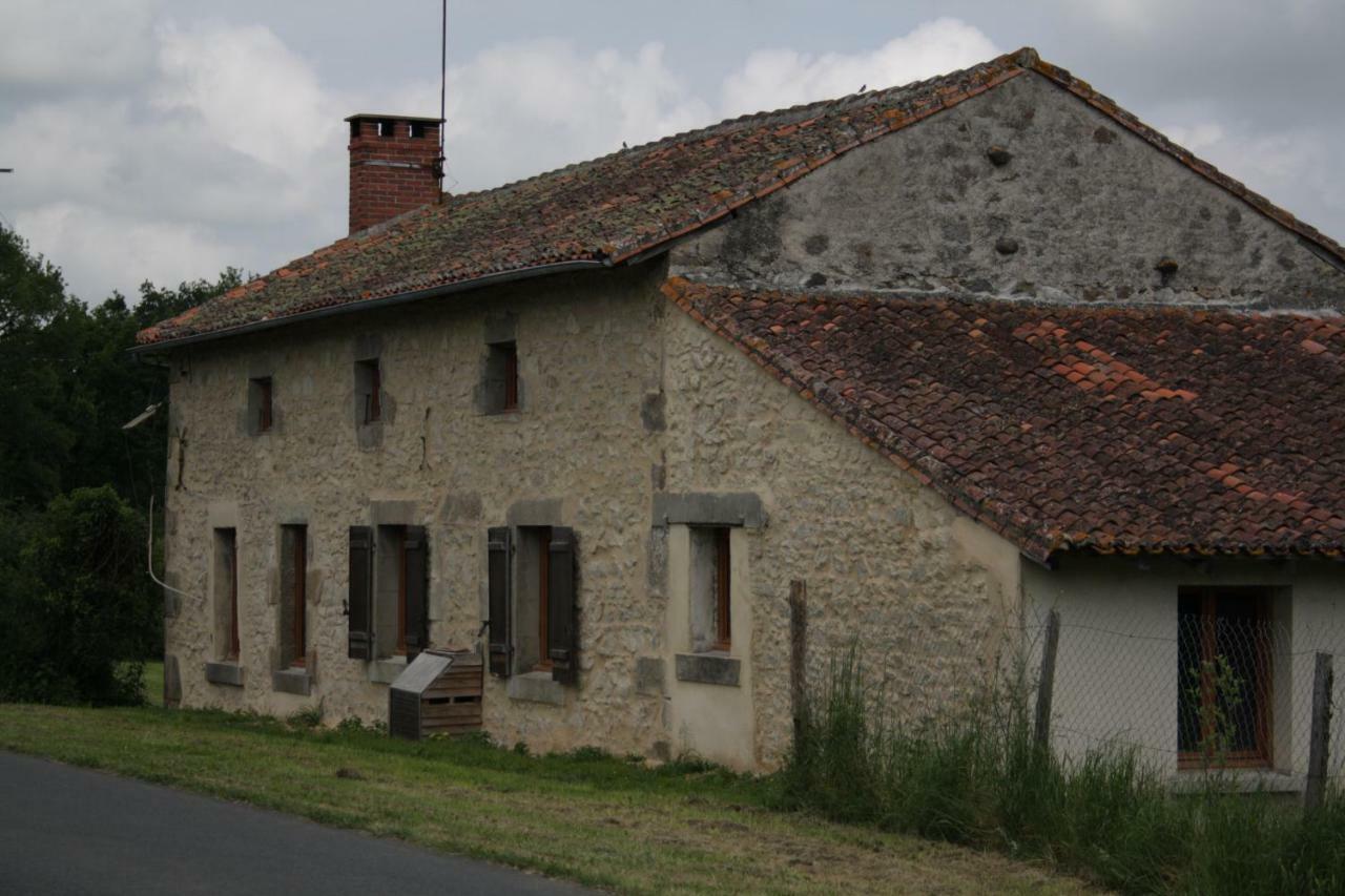 Saint-Martial-sur-Isop Chez Gondat Chambre D'Hotes מראה חיצוני תמונה